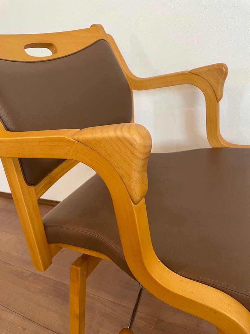 【美品・送料込み】貞苅椅子製作所 回転椅子 Care-111-RAC 介護椅子