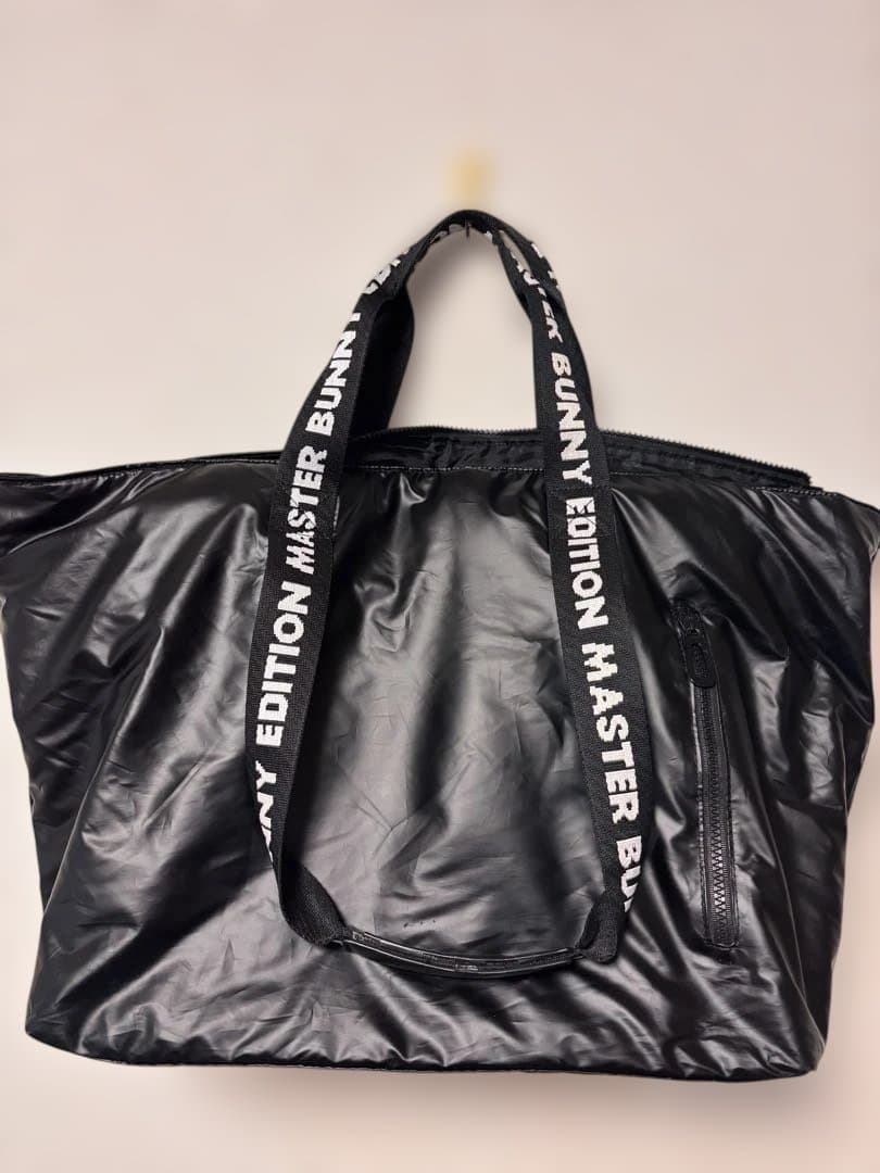 MASTER BUNNY EDITION ロッカーバッグ