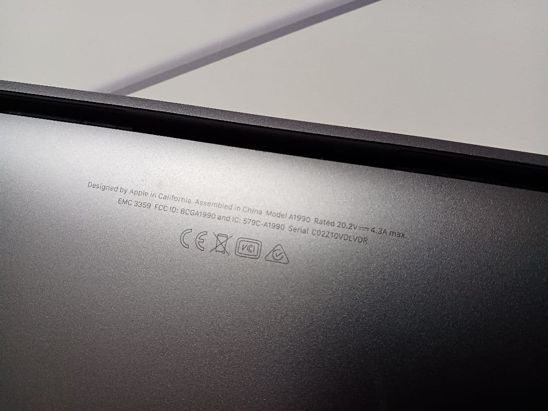 32GB 4TB MacBookPro 15インチ 美品 不具合なし i9