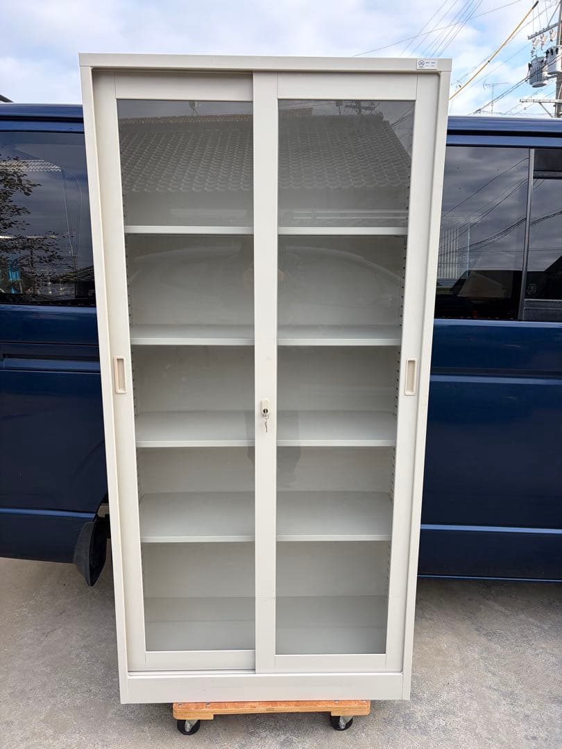 スチール書庫　事務用品　鍵付き　事務　収納　棚