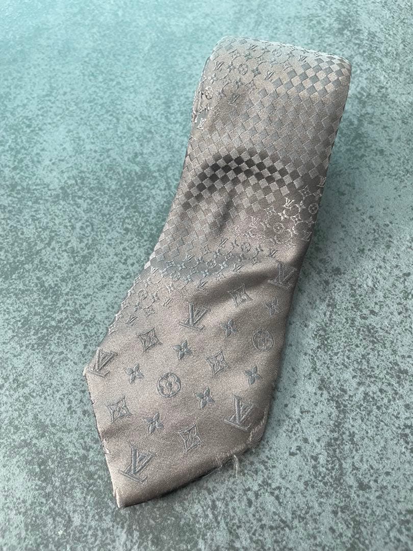 星*空様 Louis Vuitton 茶系ゴールド　ネクタイ