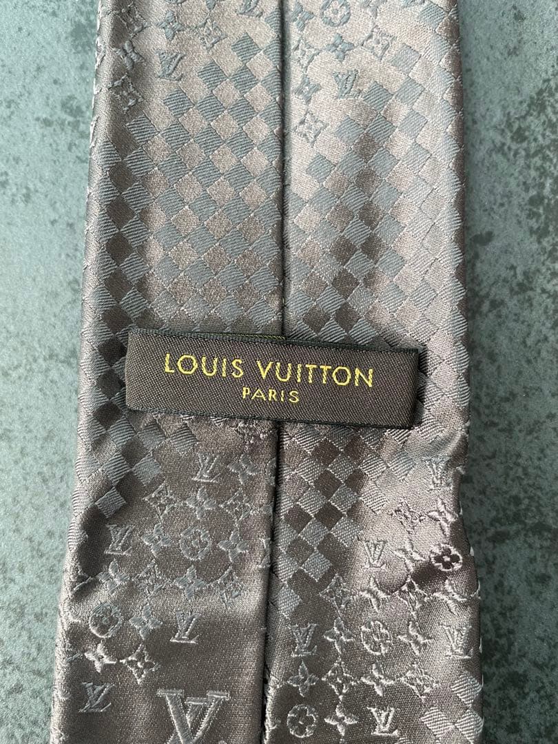 星*空様 Louis Vuitton 茶系ゴールド　ネクタイ