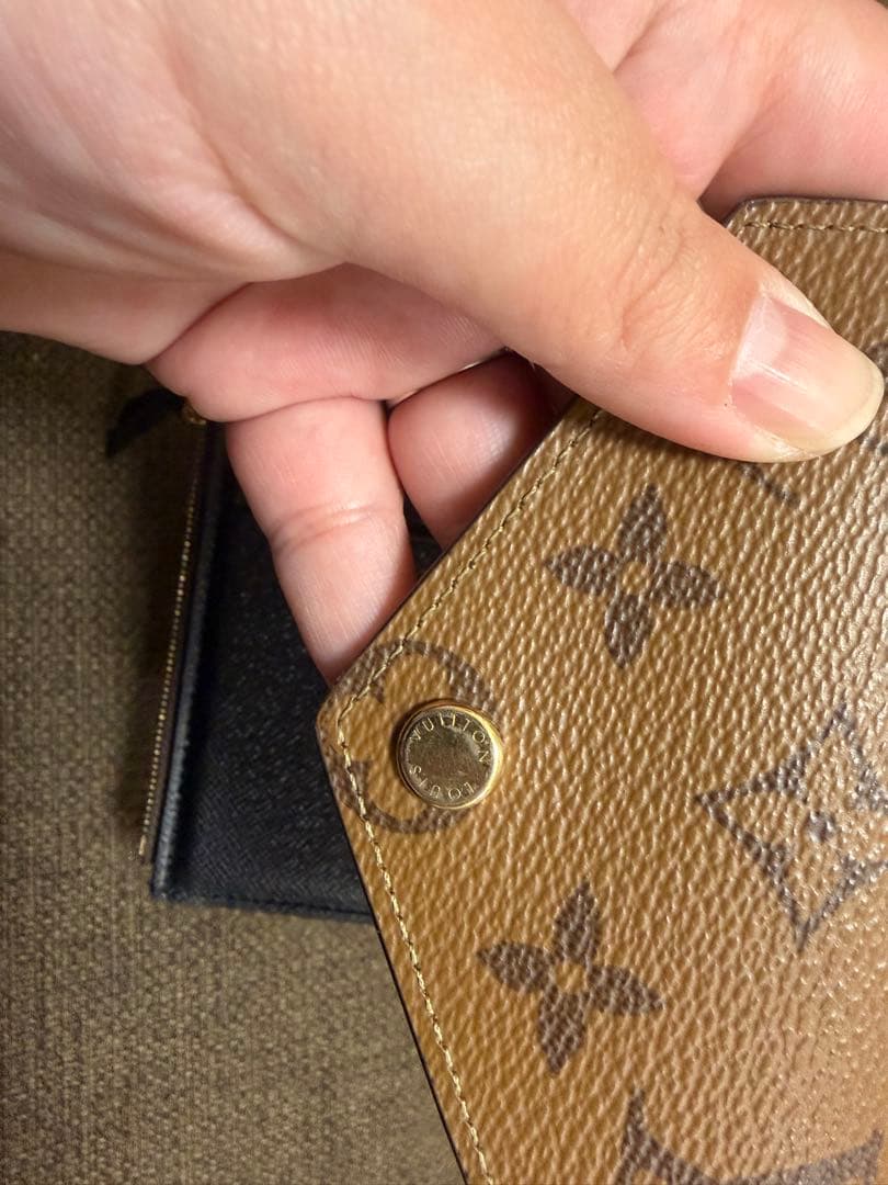 ルイ・ヴィトン財布　ポルトフォイユ・ヴィクトリーヌ