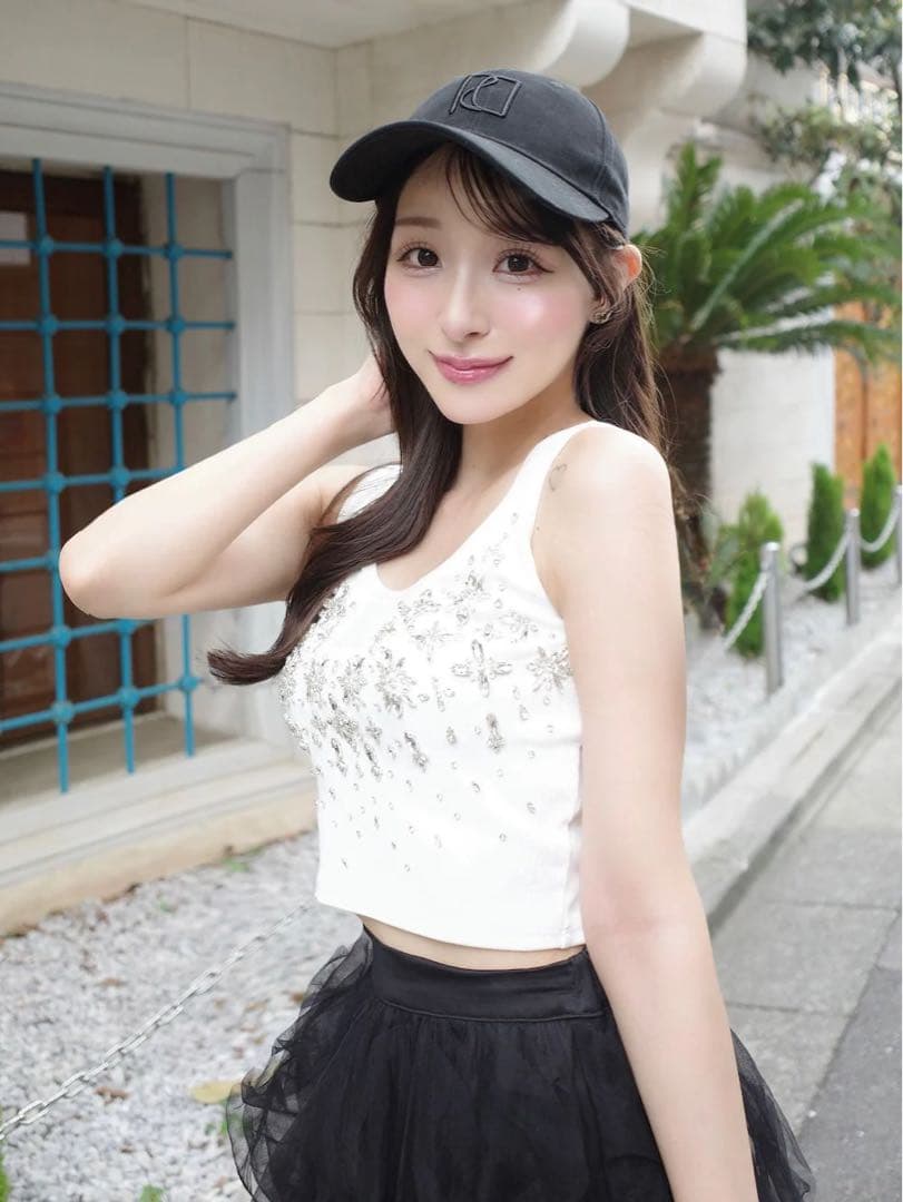 新品タグ付き ダーリッチ ジュエリーリブノースリトップス ホワイト