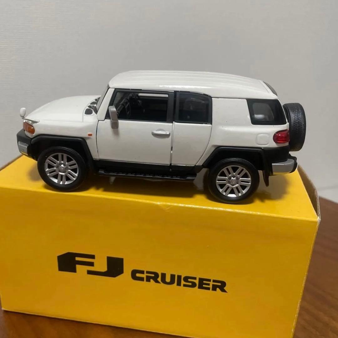 トヨタ　FJクルーザー FJCRUISER カラーサンプル　色見本