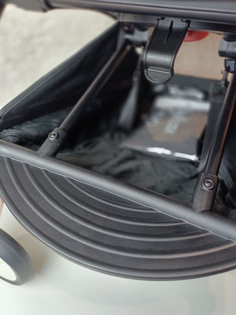 【美品】 ベビーゼン YOYO2 0+ ベージュ