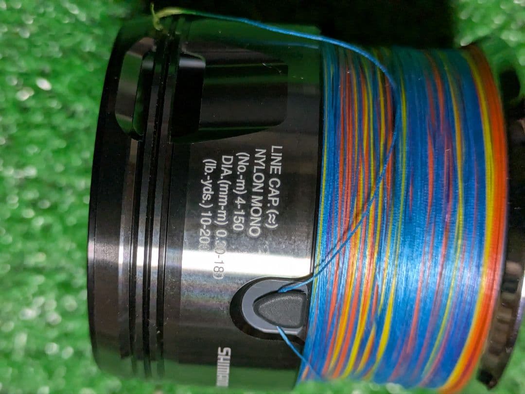 新品未使用。24ツインパワー4000PG純正スプール