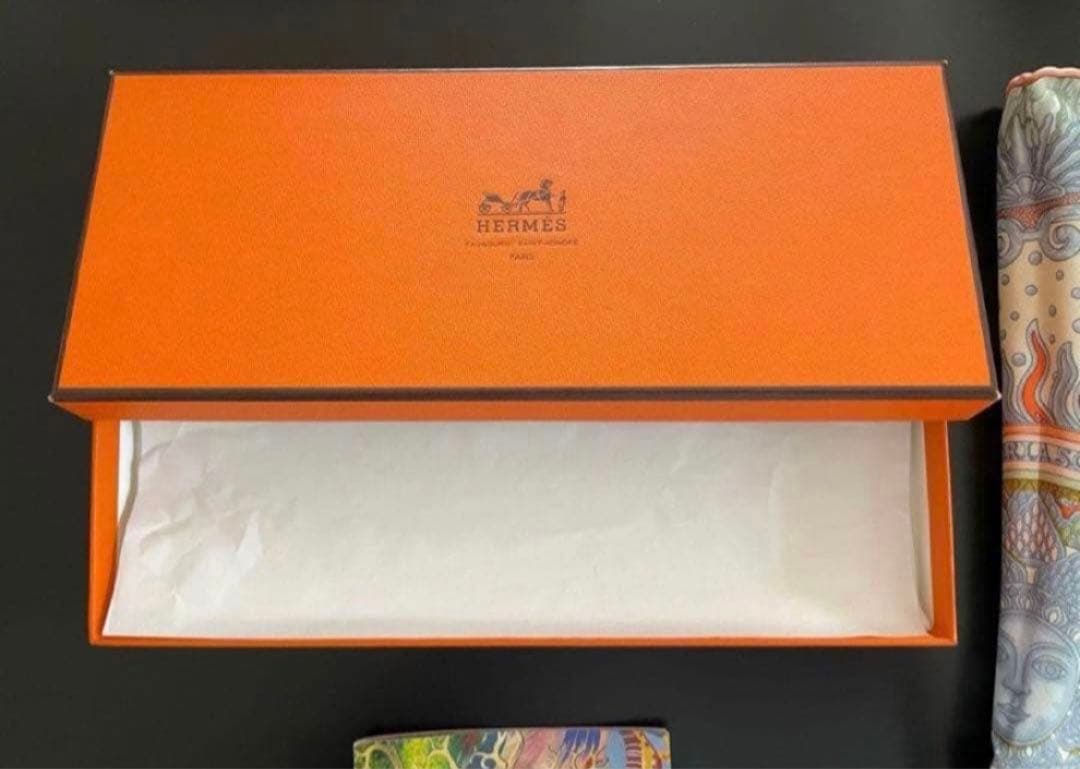 HERMES エルメス スカーフ 太陽