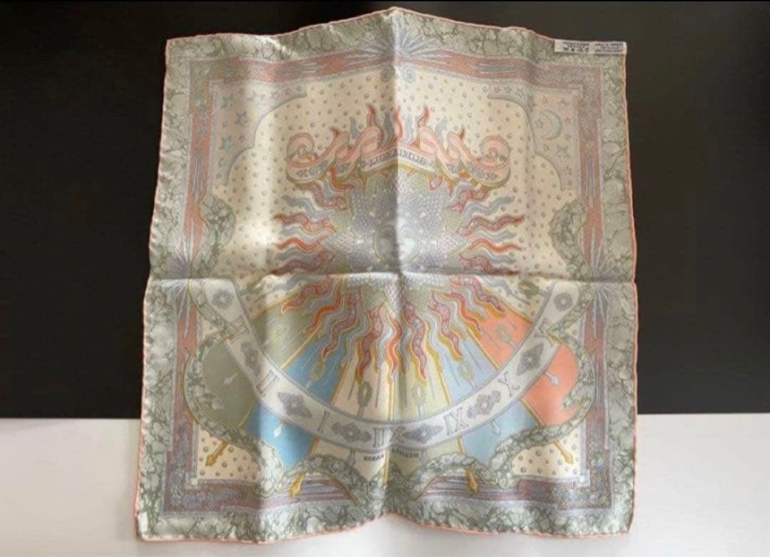 HERMES エルメス スカーフ 太陽