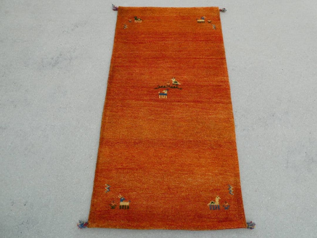 利益還元祭　141×72cm　ギャッベ　ペルシャ絨毯　手織り