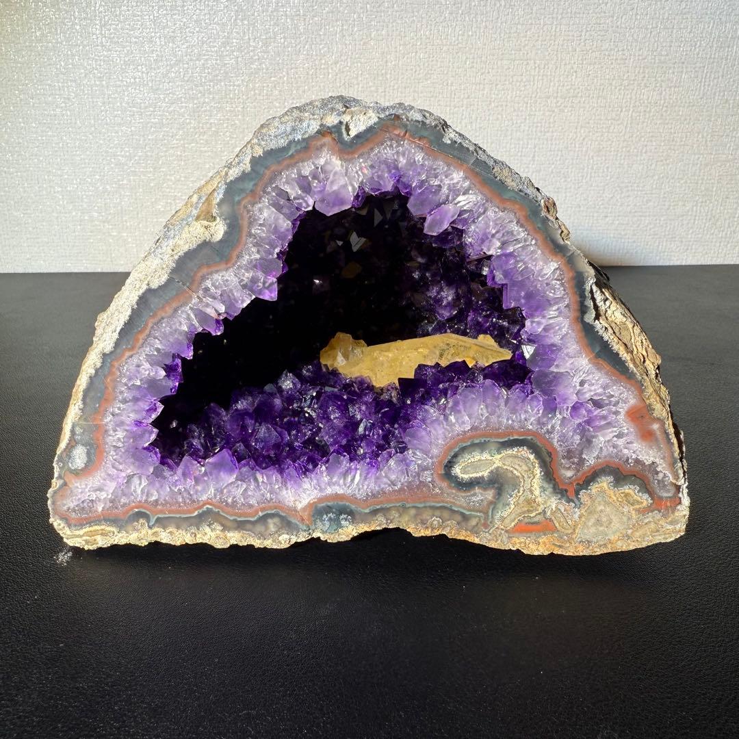 天然石カルサイト共生アメジストのドーム　置物NO.013008