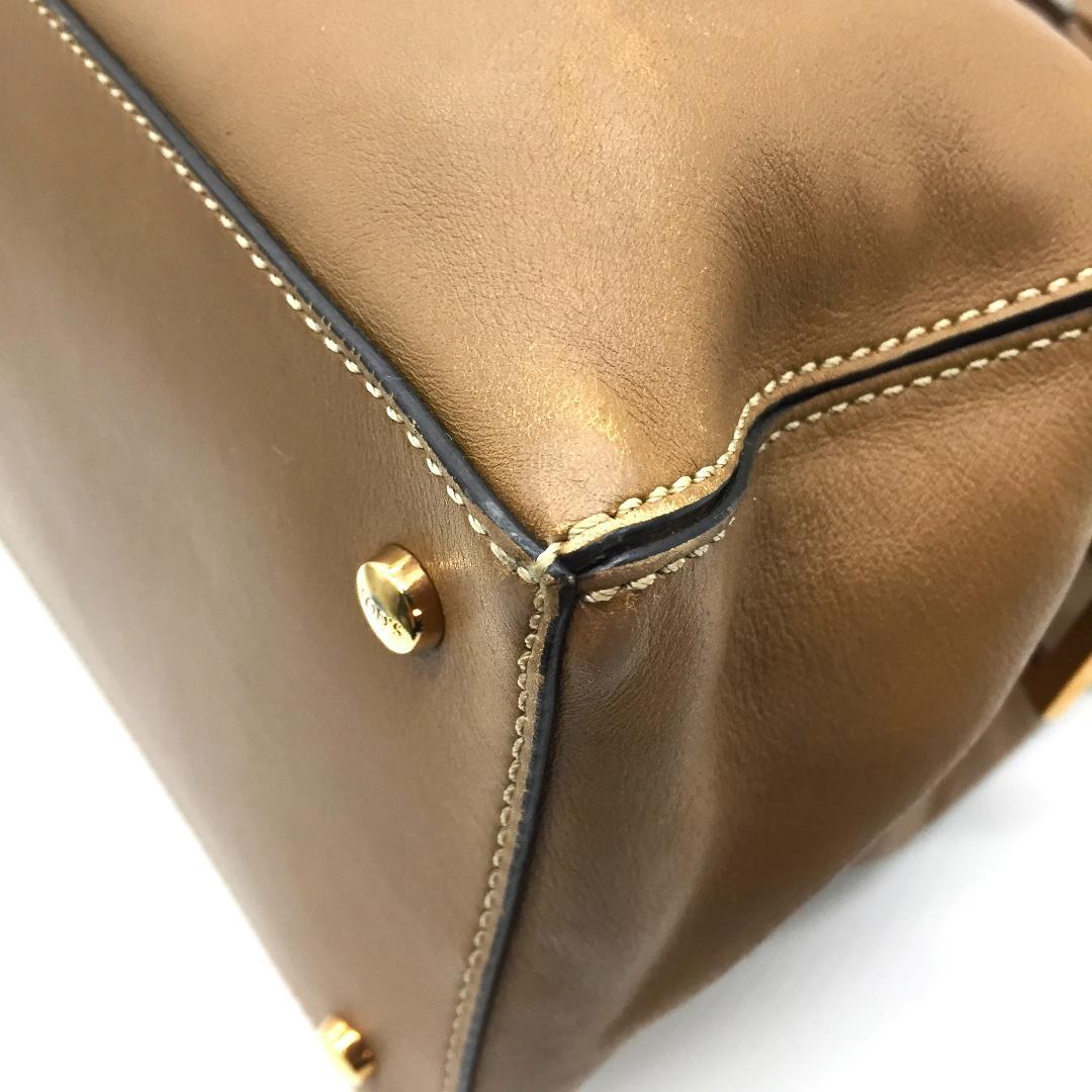 TOD'S トートバッグ ショルダー 2way A4収納可能 複数ポケット 本革