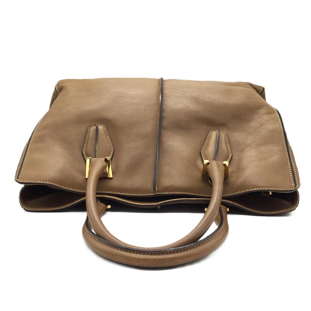 TOD'S トートバッグ ショルダー 2way A4収納可能 複数ポケット 本革