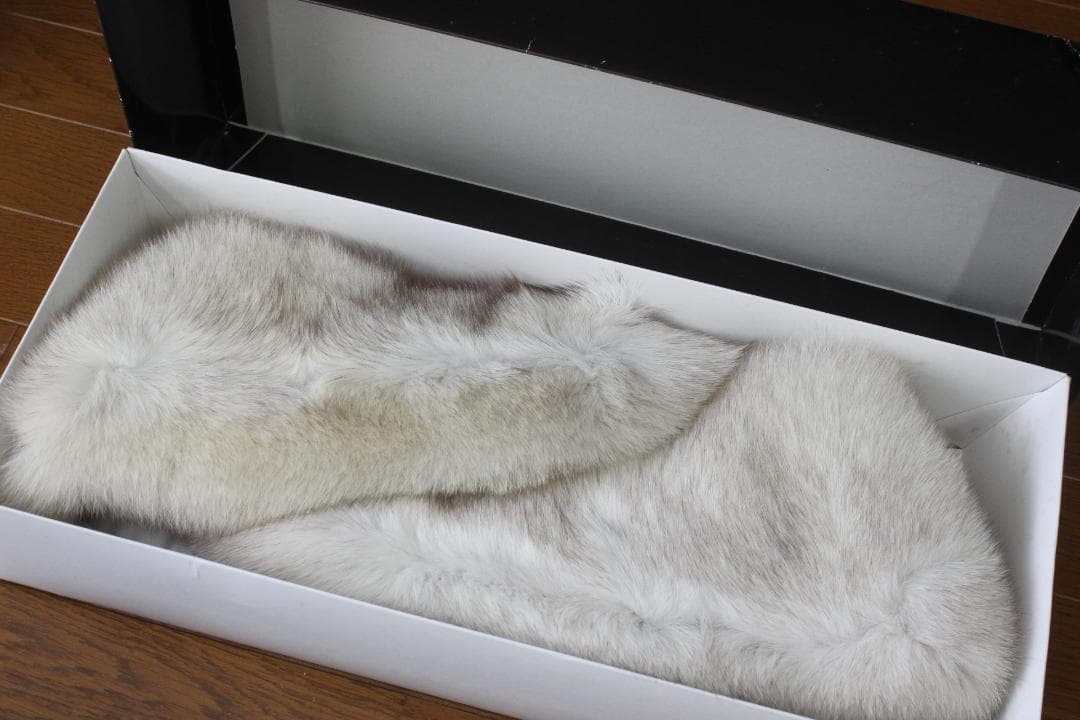 箱付き2【美品】サガフォックス SAGA FOX ショール マフラー 成人式