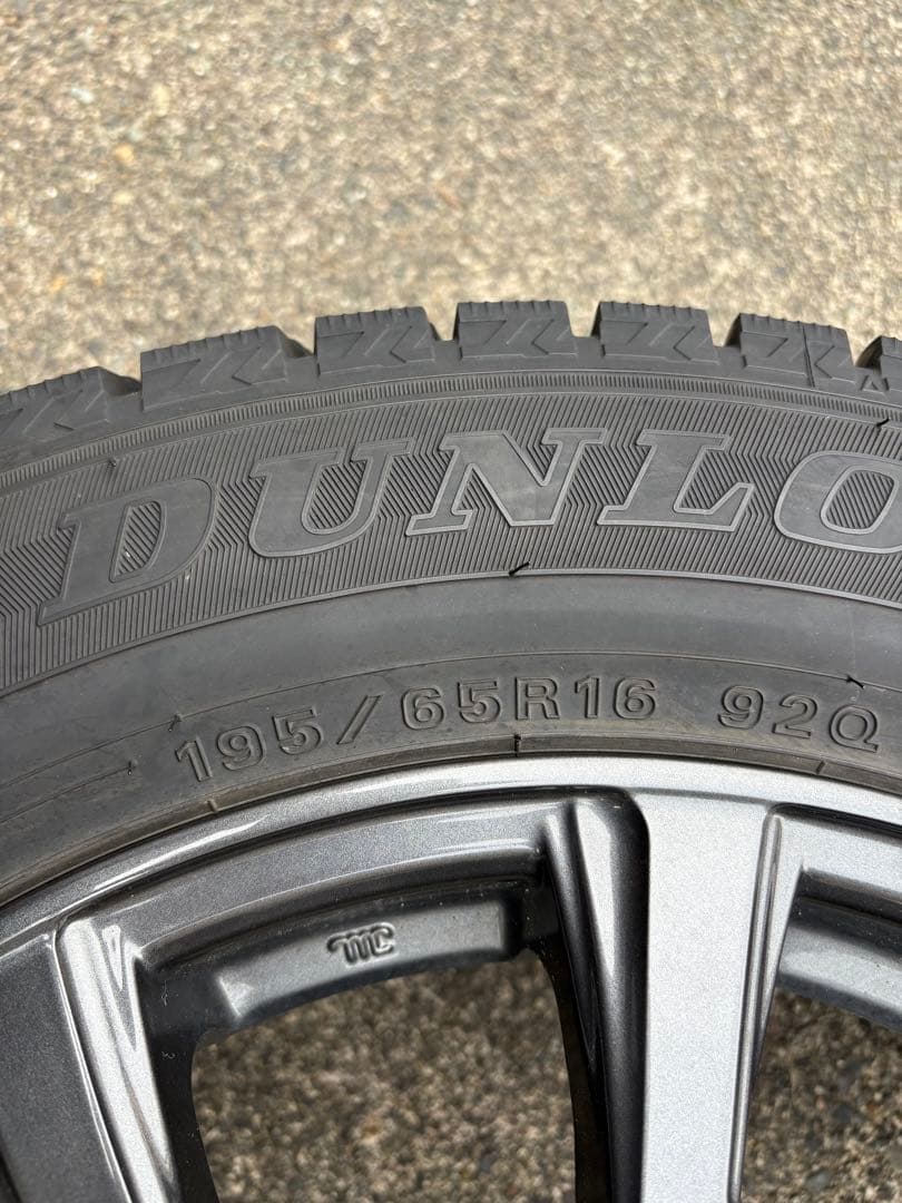 【195/65R16】ダンロップWM02 ライズ　ロッキー等対応スタッドレス