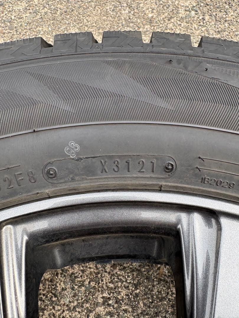 【195/65R16】ダンロップWM02 ライズ　ロッキー等対応スタッドレス
