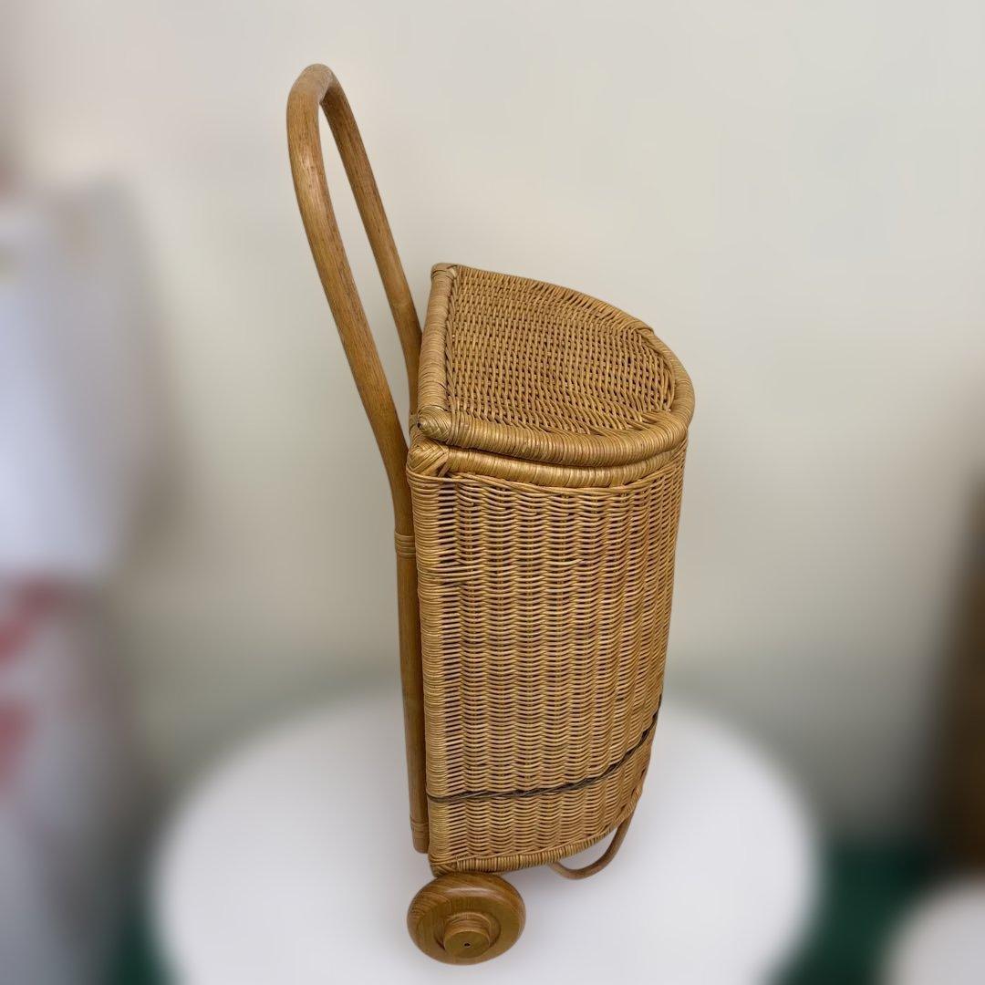 ラタン製キャリーカゴ