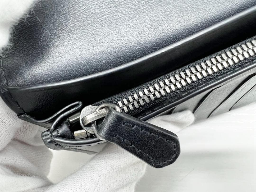 ベルルッティ　サンタル　スクリットレザー　ロングウォレット　二つ折り長財布