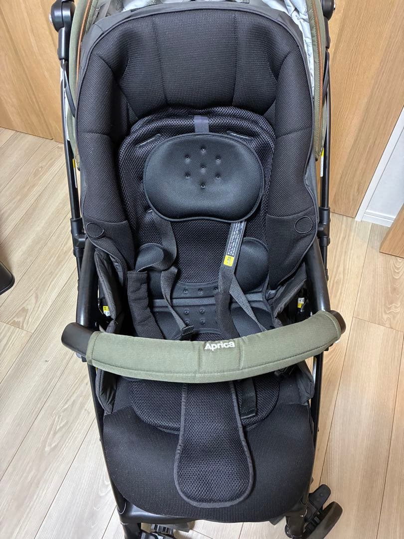 美品 Aprica ラクーナビッテクッション　2021年モデル