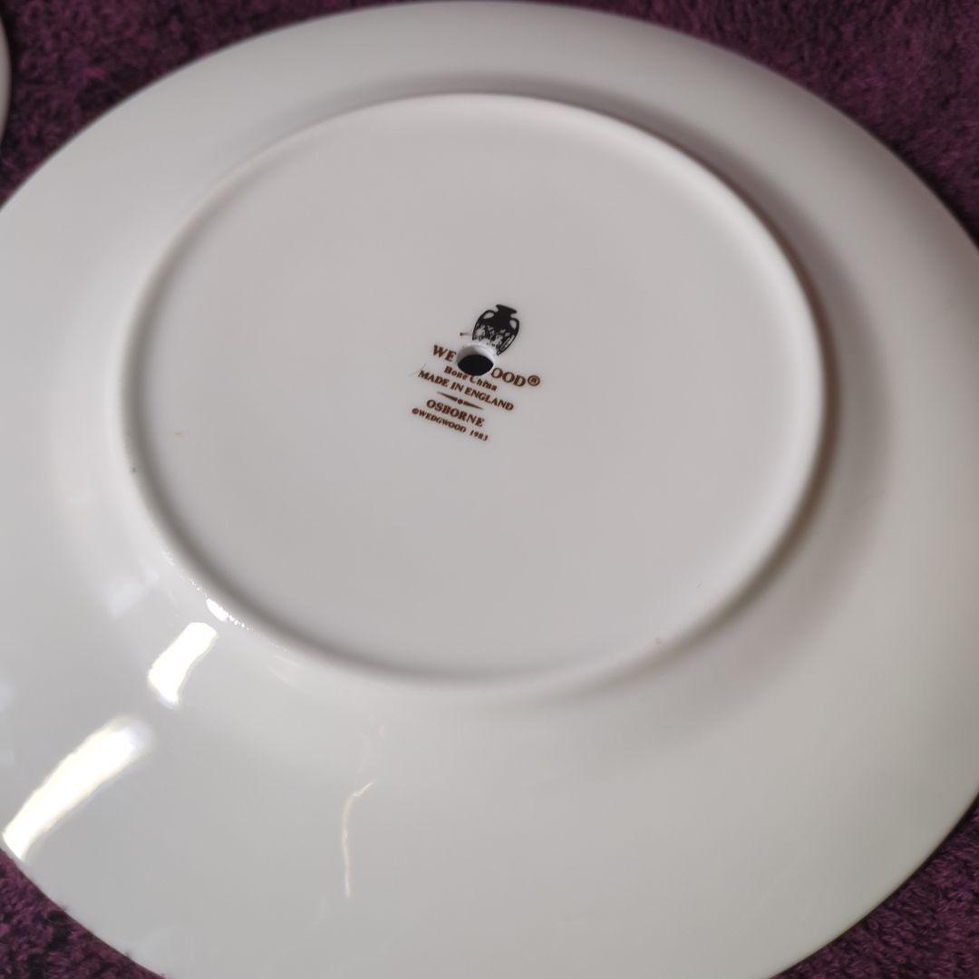 ウェッジウッド　オズボーン　アフタヌーンティー用３段ケーキスタンド