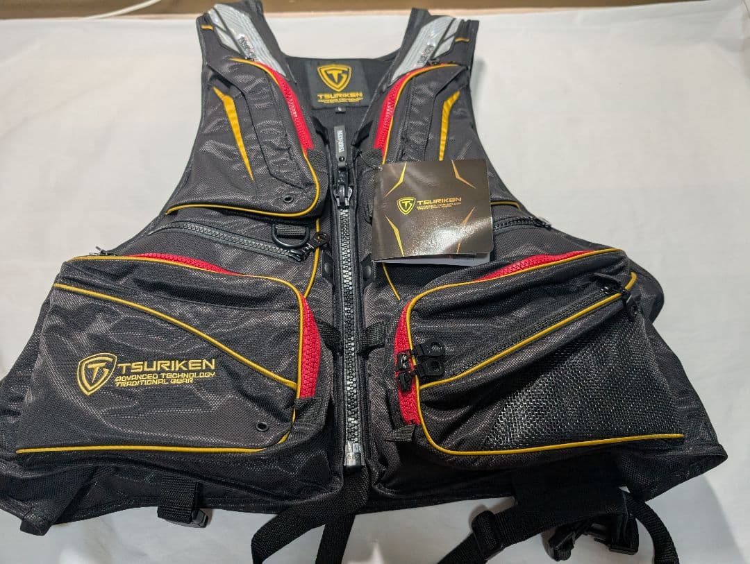 新品 Lサイズ　釣研　管579GG フローティングベスト TV222 　未使用