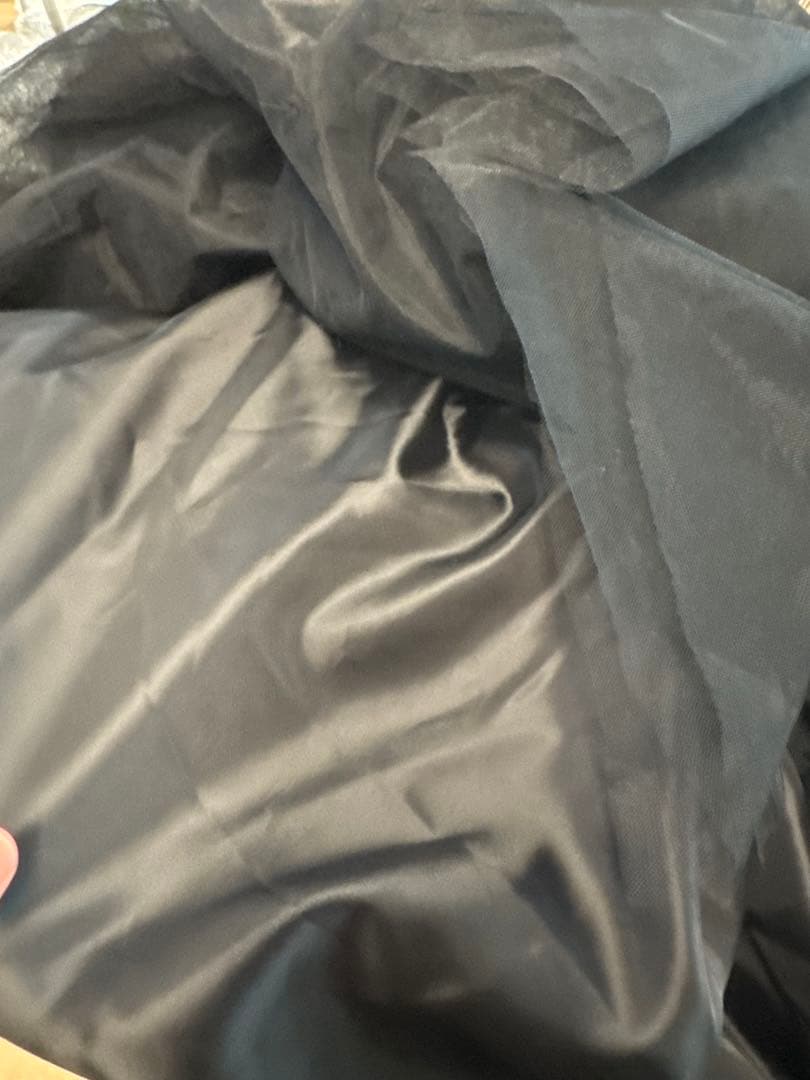 Bibiy. ブラック ラッフルワンピース