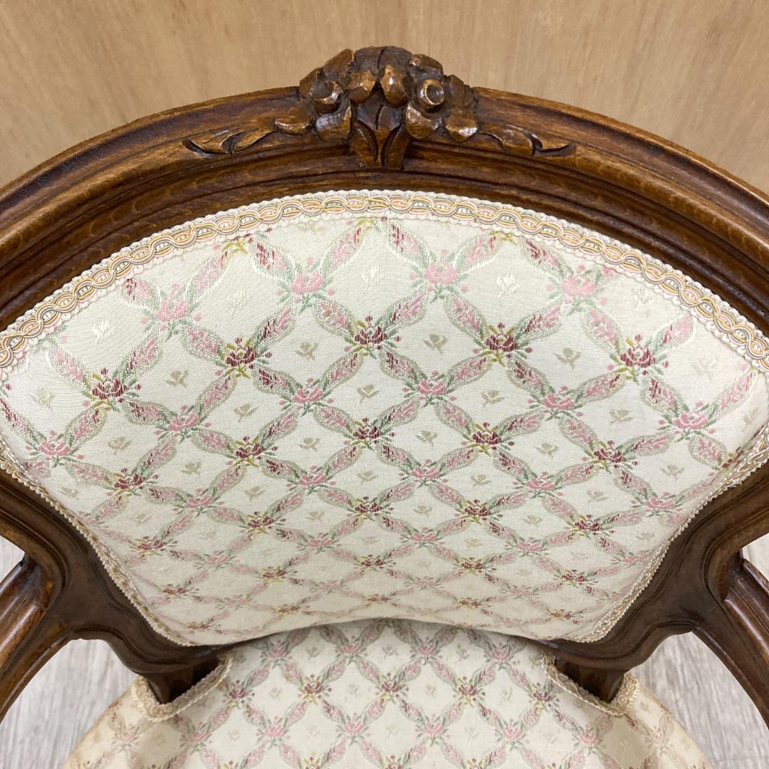 ヨーロピアンクラシックスタイル　アンティーク調　アームチェア　ソファ　B