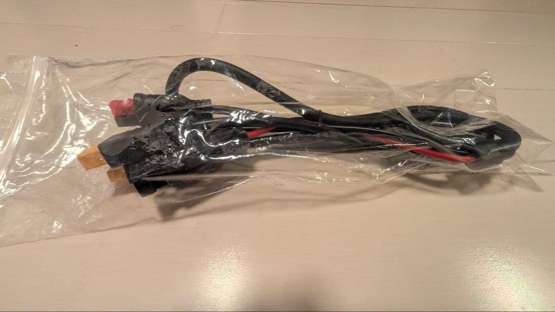 【ほぼ新品】FOSSIBOT ポータブル電源＆ソーラーパネル200Wセット