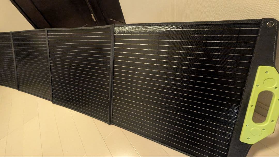 【ほぼ新品】FOSSIBOT ポータブル電源＆ソーラーパネル200Wセット