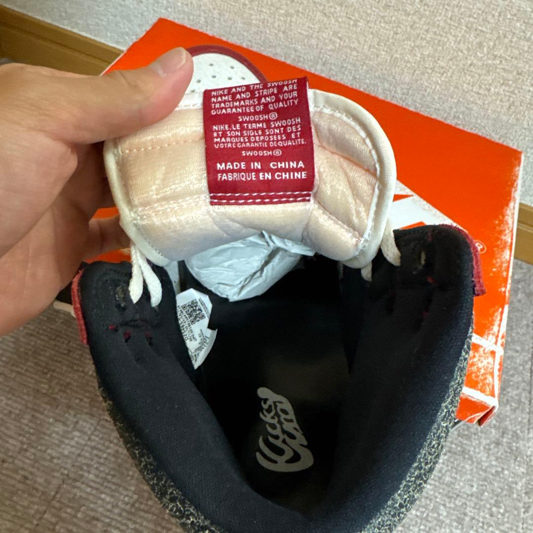 靴 Nike AJ1 Lost&Found/Chicago