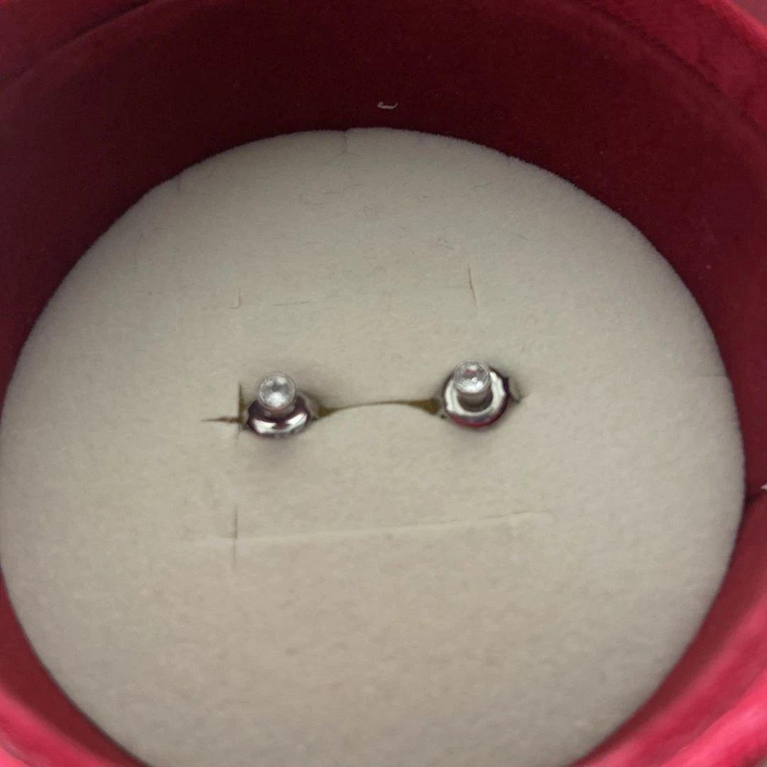 ダイヤモンド　ピアス