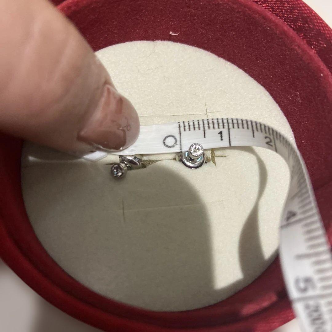 ダイヤモンド　ピアス