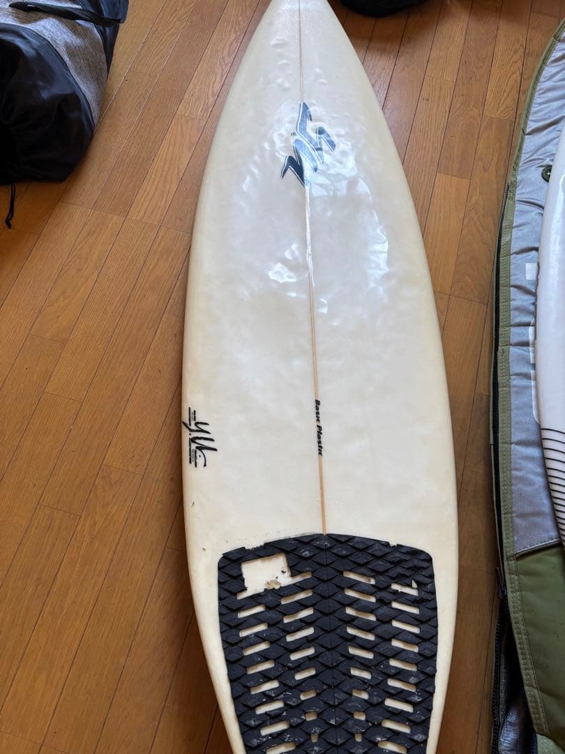 ショートボード y.u.クアッド