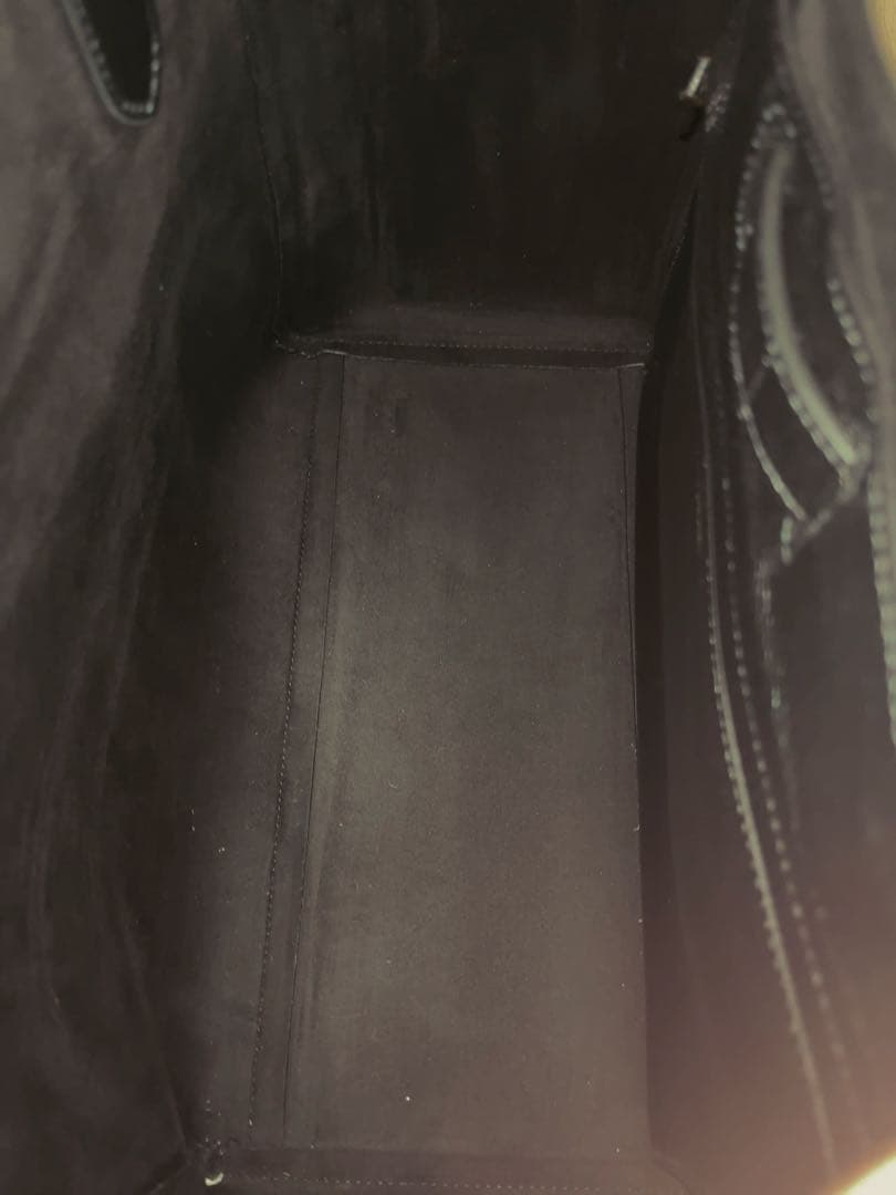 【美品】TOM FORD レザー　トートバッグ定価24万円→特価出品