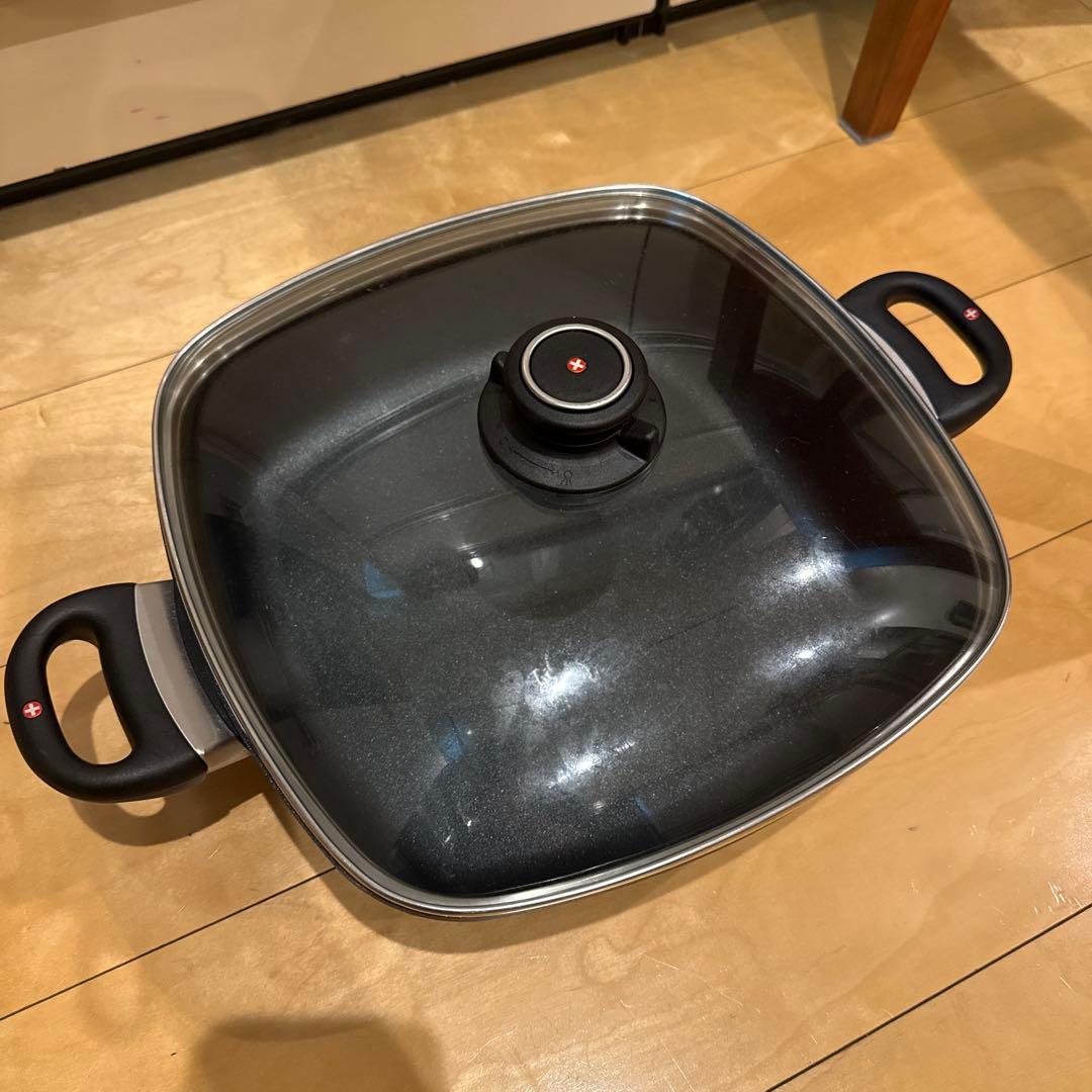 スイスダイヤモンド　鍋