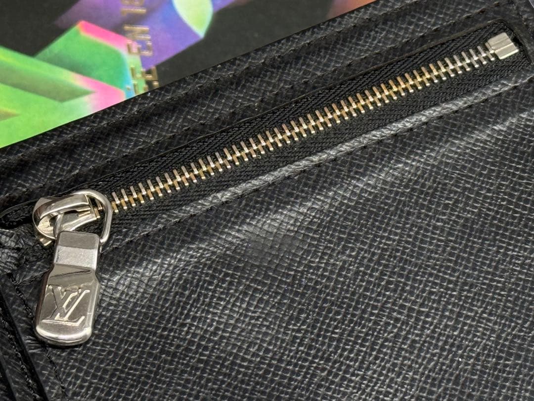 良品！ICチップ搭載　ルイヴィトン　ポルトフォイユアメリゴNM 黒系