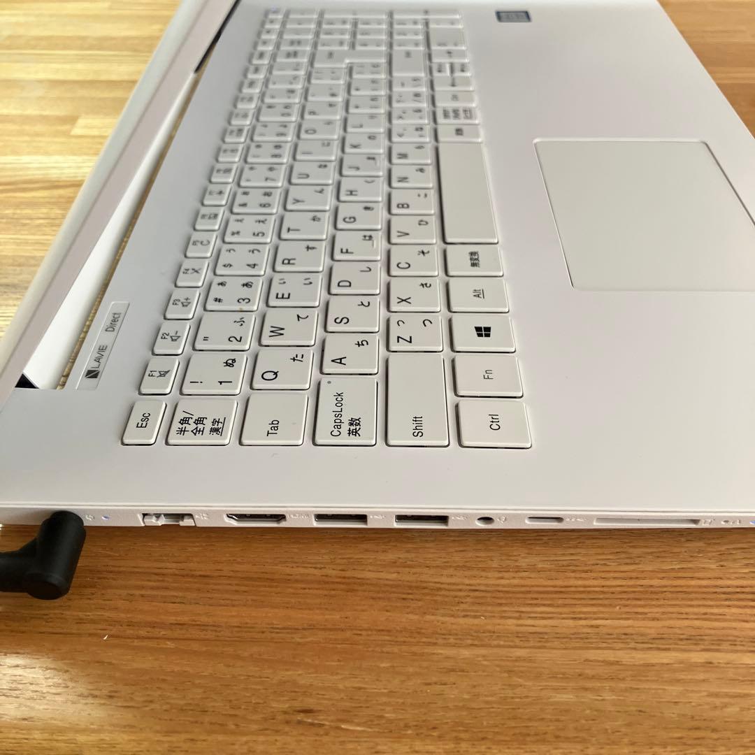 NEC LAVIE Direct 第8世代Core i7 人気の白