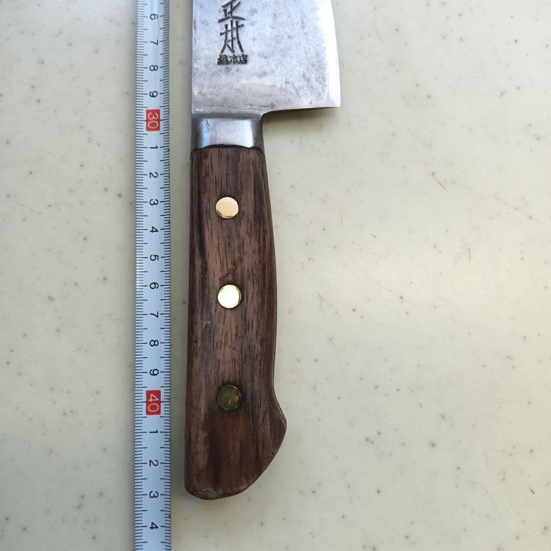 正本の刃渡り約30cmの牛刀