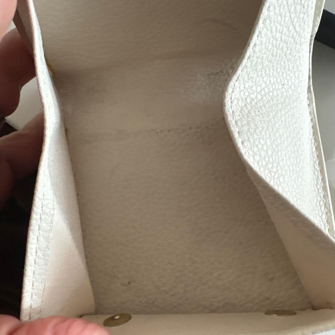 Yves Saint Laurent 三つ折り財布 ホワイト　並行輸入