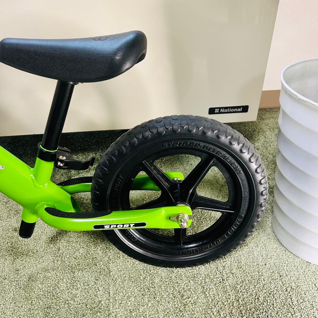 【状態良好】STRIDER スポーツ バランスバイク 12インチ グリーン