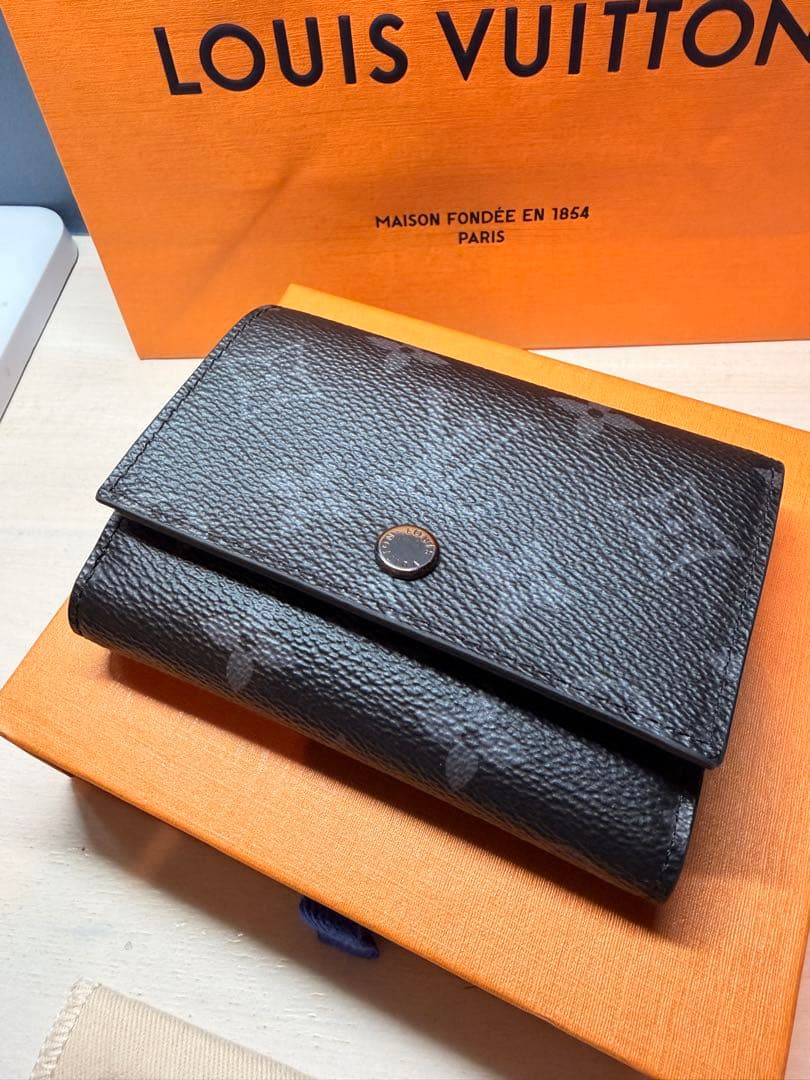 ルイ　ヴィトン　ヴィクター・ウォレット モノグラムエクリプス