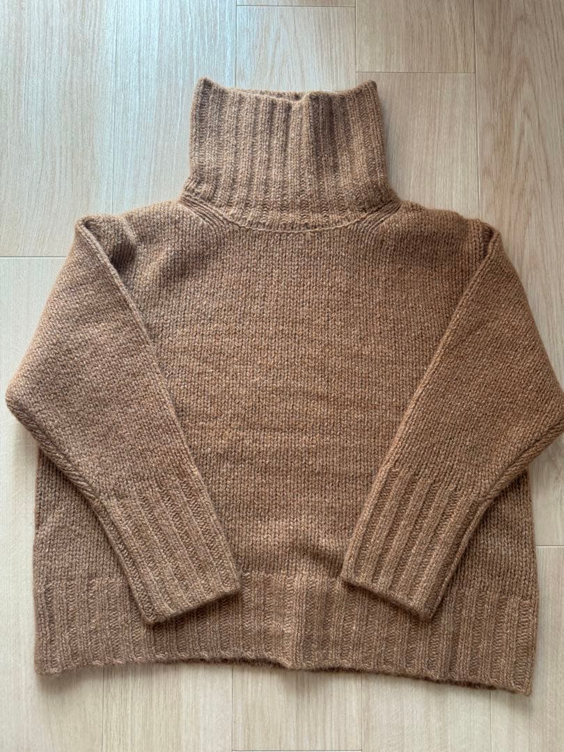 シーズンスタイルラボ　カシミヤタートルネックニット キャメル　40