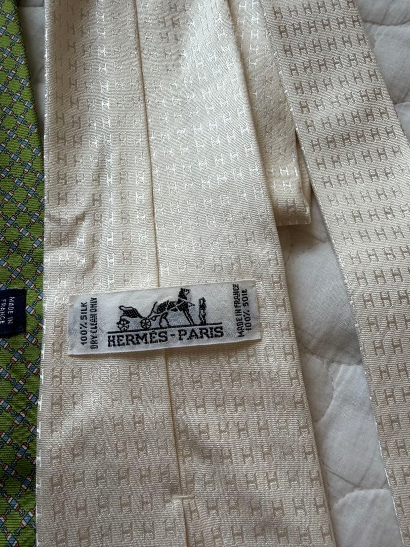 美品 HERMES エルメス ネクタイ 2本セット グリーン系 アイボリー系