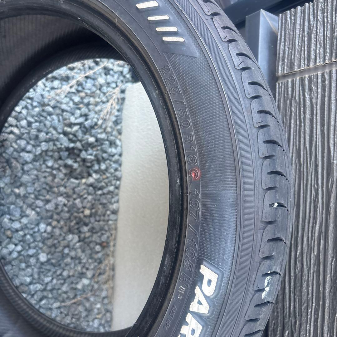 ヨコハマ パラダ PA03 225/50R18 200系 ハイエース NV350
