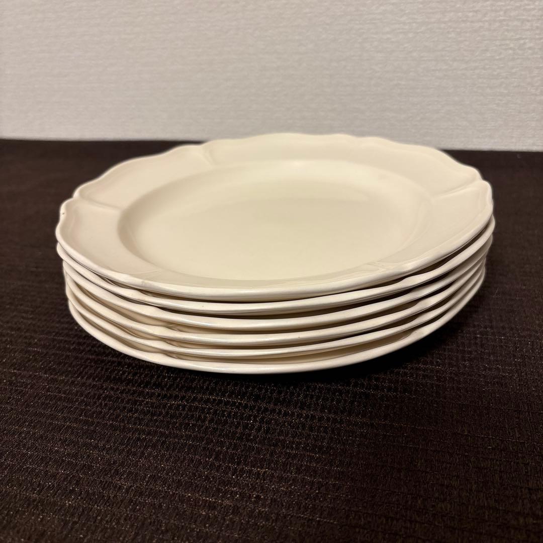 ウェッジウッド　クイーンズウェア　クイーンズプレイン　デザートプレート　20cm