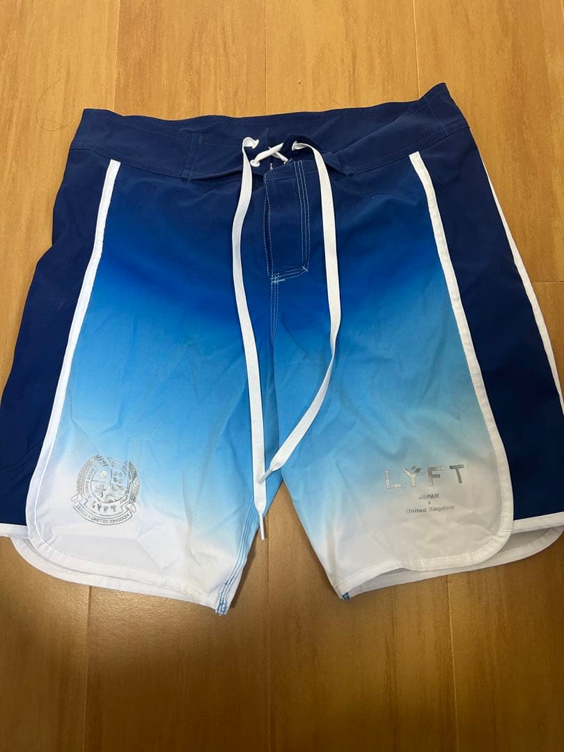 LYFT 大会用サーフパンツ Sサイズ グラデーションデザイン