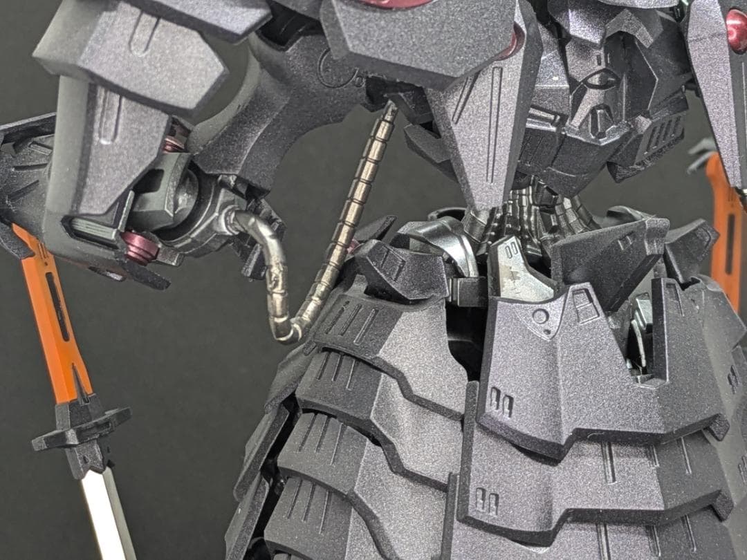 ボークス IMS 1/100 バッシュ・ザ・ブラックナイト 塗装済み完成品