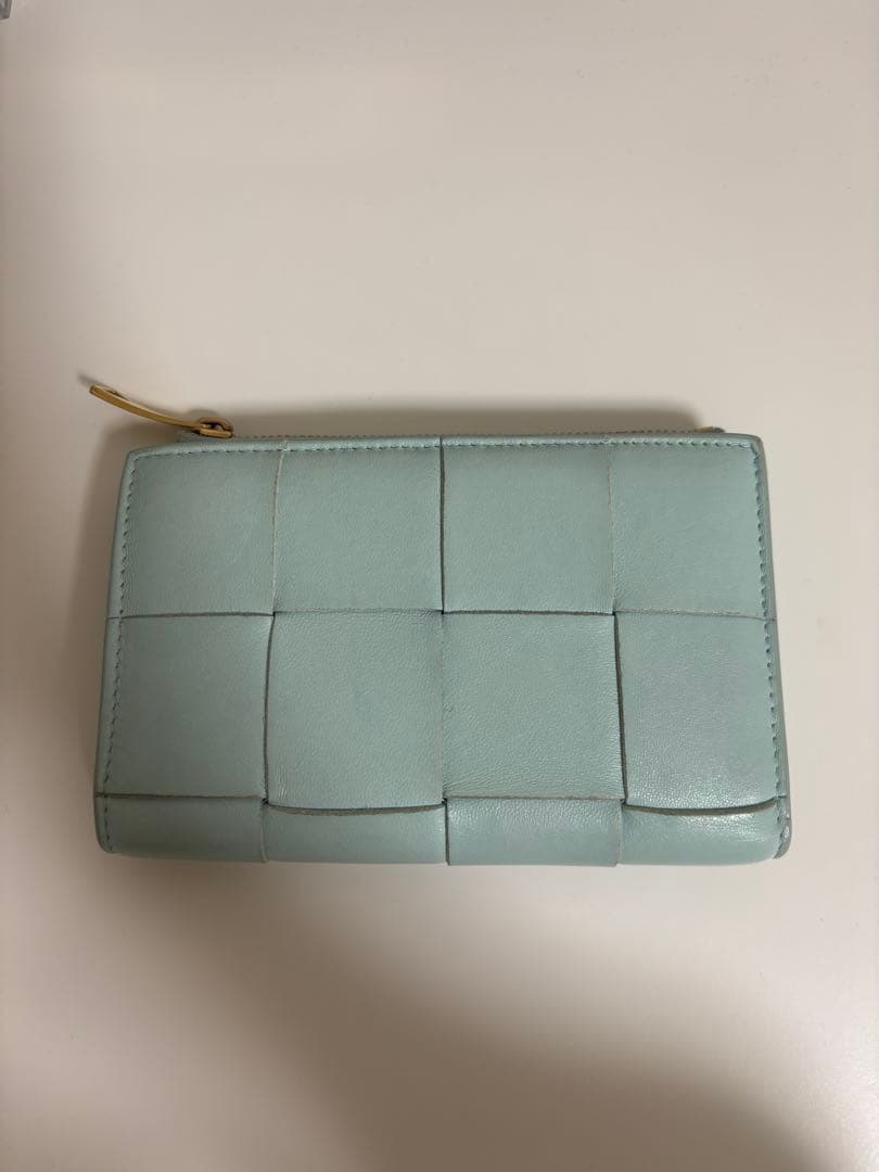 BOTTEGA VENETA 二つ折り財布 ライトブルー