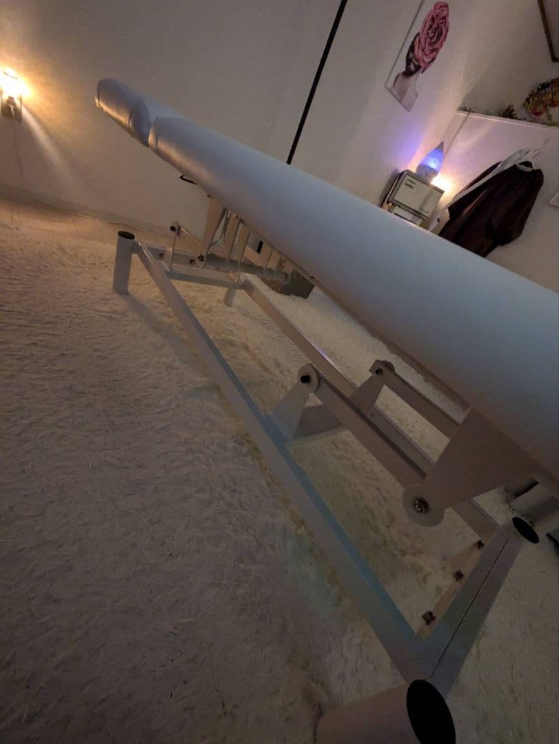 ★m★ホワイト エステマッサージベッド 高さ調整可能