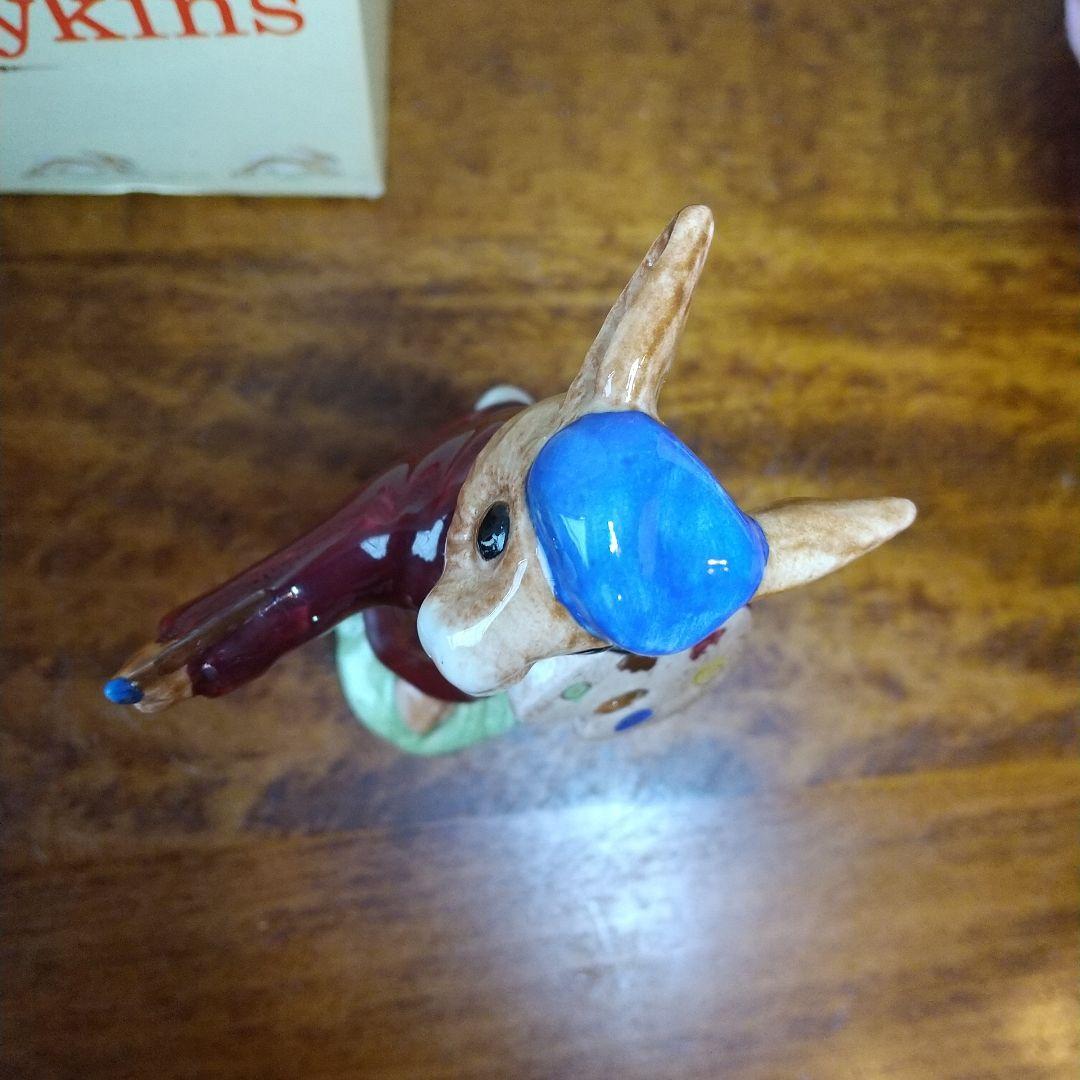 【売約済み】ロイヤルドルトン バニキンズ アーチスト うさぎのフィギュリン